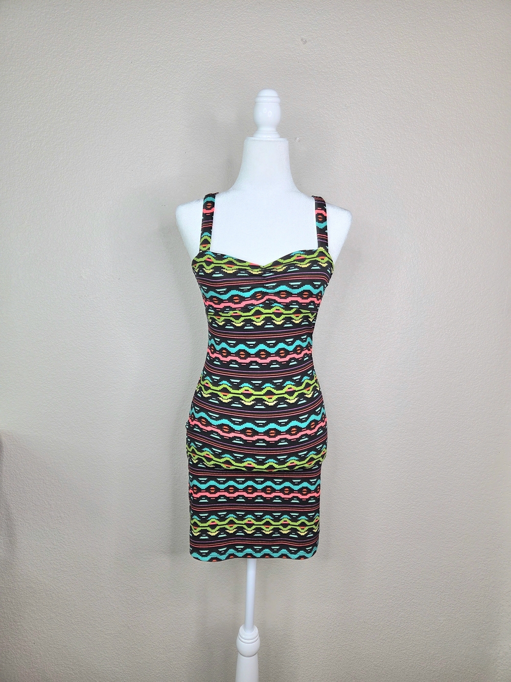 H&M Coachella Neon Aztec Geometric Knit Bodycon Mini Dress V-Neck Sleeveless 6